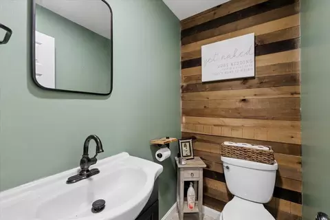 Bath - 1465 Hooksett Rd #108, Hooksett, NH 03106 photo 1 of 2