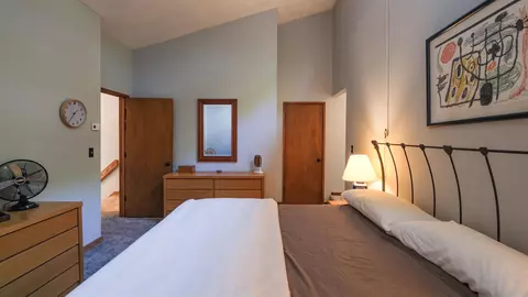 Bedroom - 75 Upper Xrd #C6, Ludlow, VT 05149 photo 3 of 10