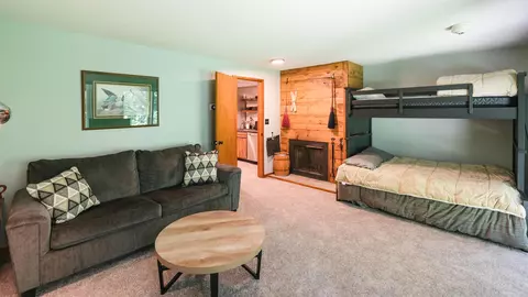 Bedroom - 75 Upper Xrd #C6, Ludlow, VT 05149 photo 4 of 10