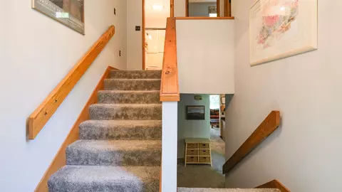Entry Way - 75 Upper Xrd #C6, Ludlow, VT 05149 photo 3 of 4