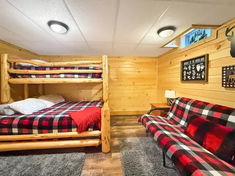 Bedroom - 428 E Colebrook Rd, Colebrook, NH 03576 photo 8 of 9