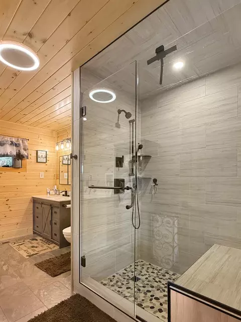 Bath - 428 E Colebrook Rd, Colebrook, NH 03576 photo 1 of 6