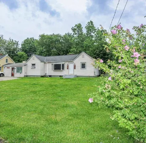 124 Huse Rd, Manchester, NH 03103