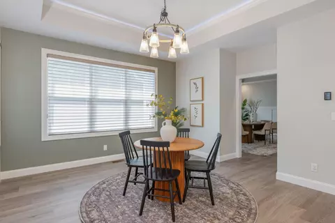 Dining - 7 Lilac Ridge Rd, Windham, NH 03087 photo 3 of 6