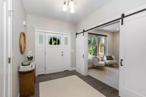 Entry Way - 7 Lilac Ridge Rd, Windham, NH 03087 photo 1 of 5