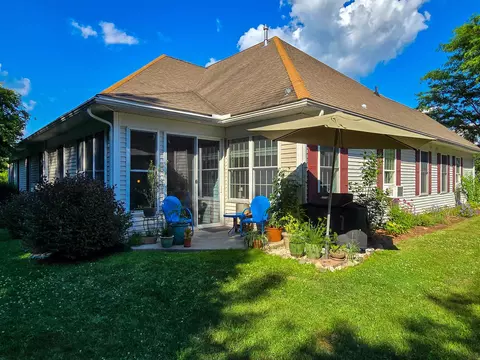153 Garden Cir, St. Albans Town, VT 05478