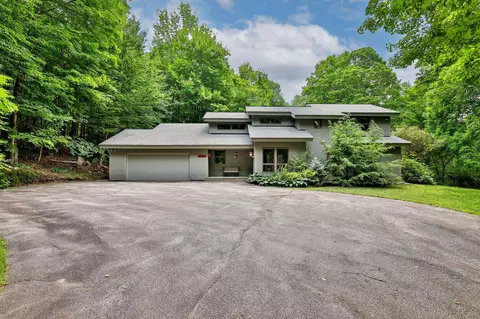Exterior - 58 Knoll Dr, Killington, VT 05751 photo 3 of 12