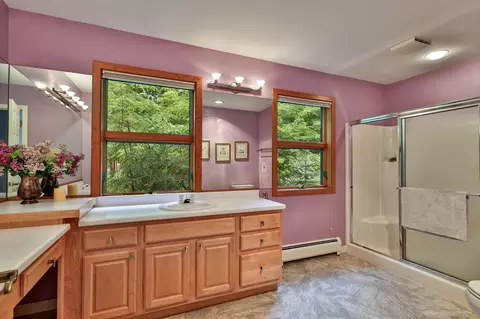 Bath - 58 Knoll Dr, Killington, VT 05751 photo 2 of 7