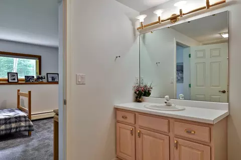 Bath - 58 Knoll Dr, Killington, VT 05751 photo 6 of 7
