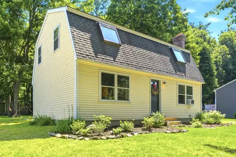 3 Millstream Ln, Concord, NH 03303