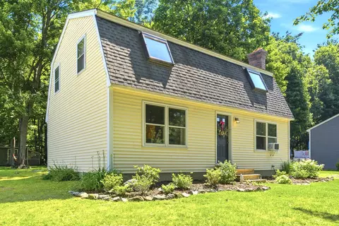 3 Millstream Ln, Concord, NH 03303