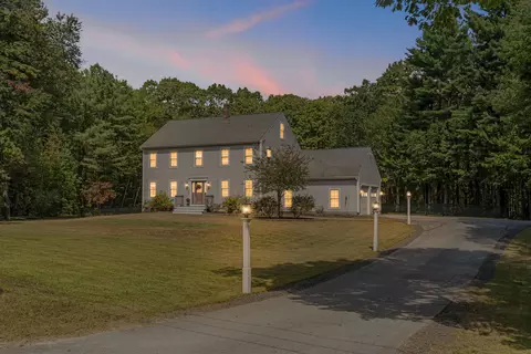 10 Partridge Dr, Middleton, NH 03887