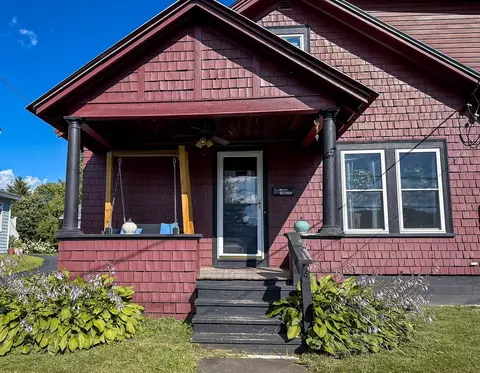 340 Pleasant St, Saint Johnsbury, VT 05819