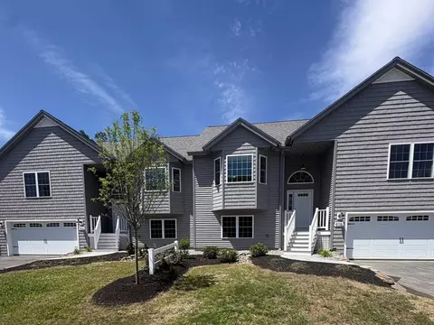 60 Sunset Ridge Rd # B, Epping, NH 03042