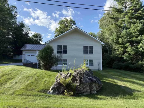 8 Lamontagne Ln, Rutland, VT 05701