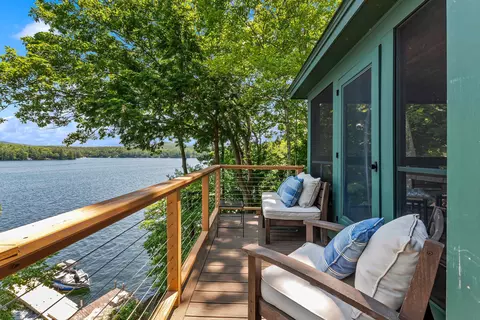 Exterior - 7 Bay Point Ln, Sunapee, NH 03782 photo 7 of 10