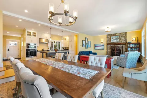 Dining - 7 Bay Point Ln, Sunapee, NH 03782 photo 3 of 3