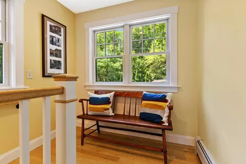 Entry Way - 7 Bay Point Ln, Sunapee, NH 03782 photo 3 of 6