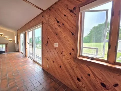 Entry Way - 29 Baker Rd, Springfield, VT 05156 photo 2 of 5
