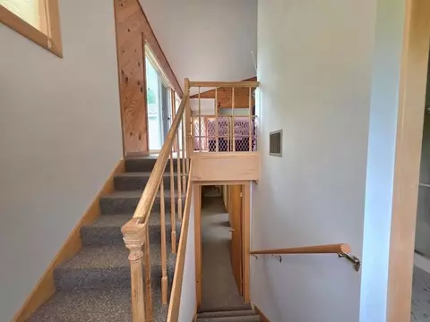 Entry Way - 29 Baker Rd, Springfield, VT 05156 photo 3 of 5