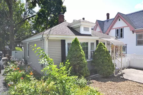 461 Manchester St, Manchester, NH 03103