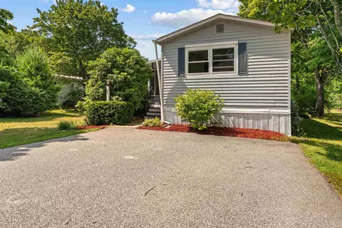 66 Fairfield Dr, Concord, NH 03301