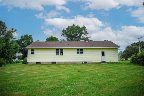 Exterior - 144 Vt Route 15, Jericho, VT 05465 photo 7 of 9