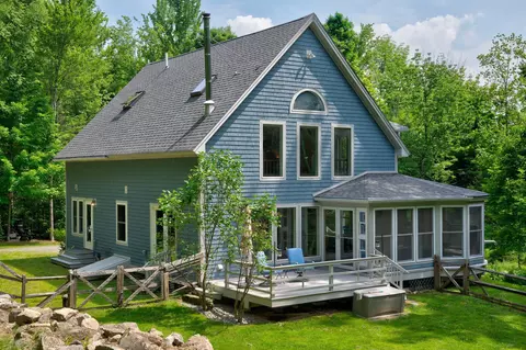 461 Toad Hill Rd, Sugar Hill, NH 03586