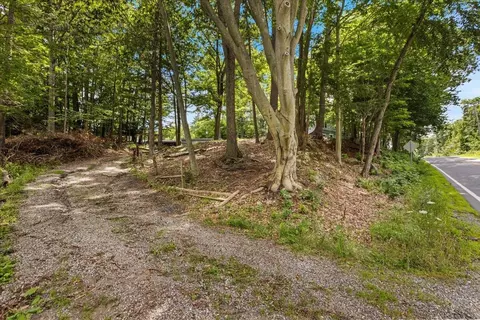 Exterior - 202 Forest Rd, Lyndeborough, NH 03082 photo 9 of 11