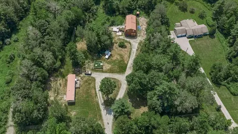 371-373 E Mountain Rd, Newport, NH 03773