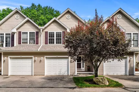 3 Plum Ln #3, Newmarket, NH 03857