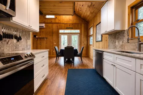 Entry Way - 34 Elm St, Ossipee, NH 03864 photo 3 of 9