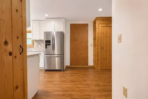 Entry Way - 34 Elm St, Ossipee, NH 03864 photo 5 of 9