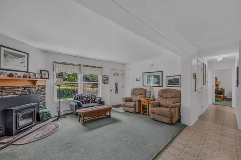 Entry Way - 159 James St, Bethlehem, NH 03574 photo 1 of 2