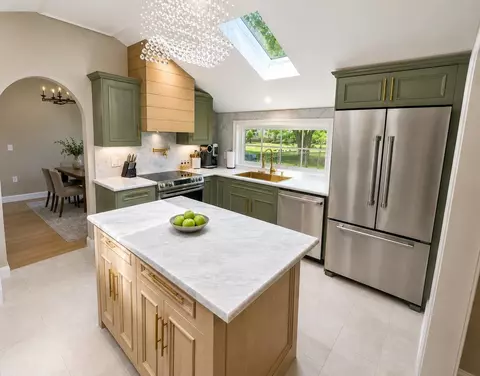 Kitchen - 11 Post Rd, North Hampton, NH 03862 photo 1 of 5