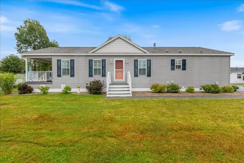 214 Mackerel Ave, Portsmouth, NH 03801