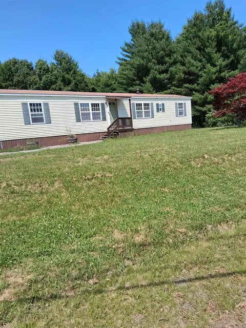 29 Brooks Road Ext, Seabrook, NH 03874