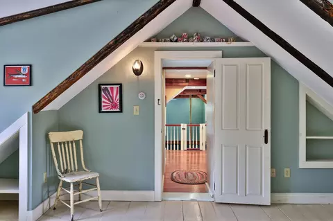 Entry Way - 3 Eldredge Rd, Rockingham, VT 05143 photo 7 of 11