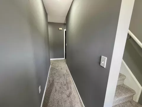 Entry Way - 24-26 North St, Proctor, VT 05765 photo 1 of 2