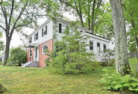255 North St, Manchester, NH 03104