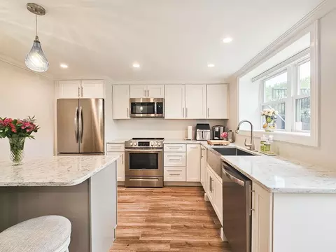 268 Lafayette Rd # 1, Portsmouth, NH 03801