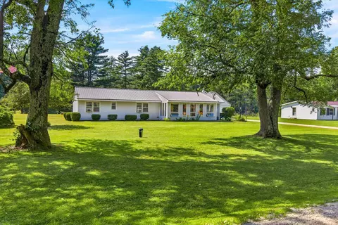 145 Quarterline Rd, West Rutland, VT 05777