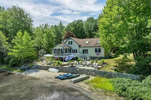 361 Round Pond Rd, Wakefield, NH 03830