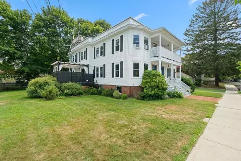 160 Rockland St #2, Portsmouth, NH 03801
