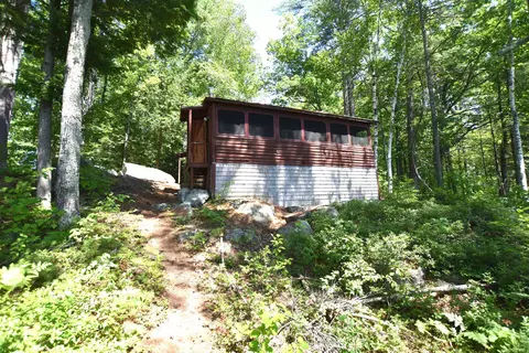 192 County Rd, Hillsborough, NH 03244