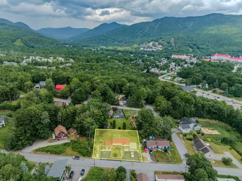 48 Mansion Hill Dr, Lincoln, NH 03251