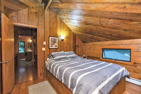 Bedroom - 431 Treelyn Rd, Stoddard, NH 03464 photo 3 of 6