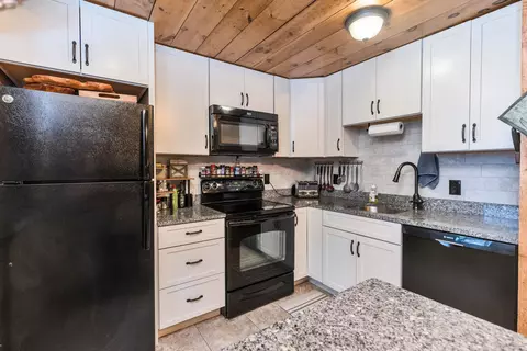 Kitchen - 431 Treelyn Rd, Stoddard, NH 03464 photo 2 of 2
