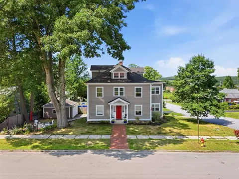 2484 Elm St, Manchester, NH 03104