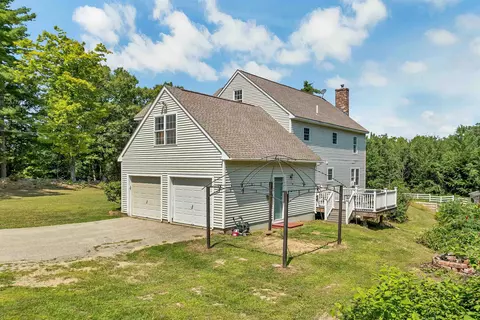 Exterior - 197 Grapevine Rd, Dunbarton, NH 03046 photo 4 of 16